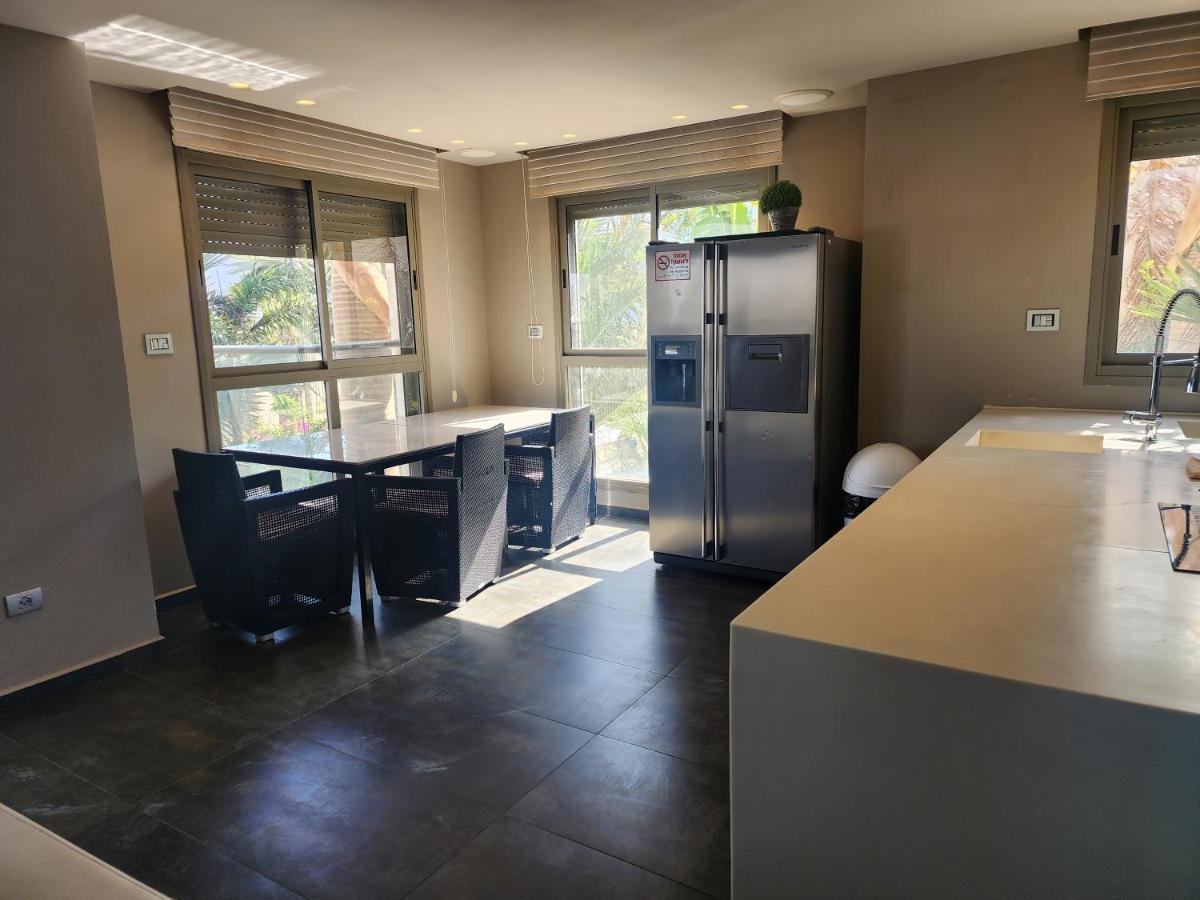 Yalarent Haven With Private Pool And Jacuzzi Eilat